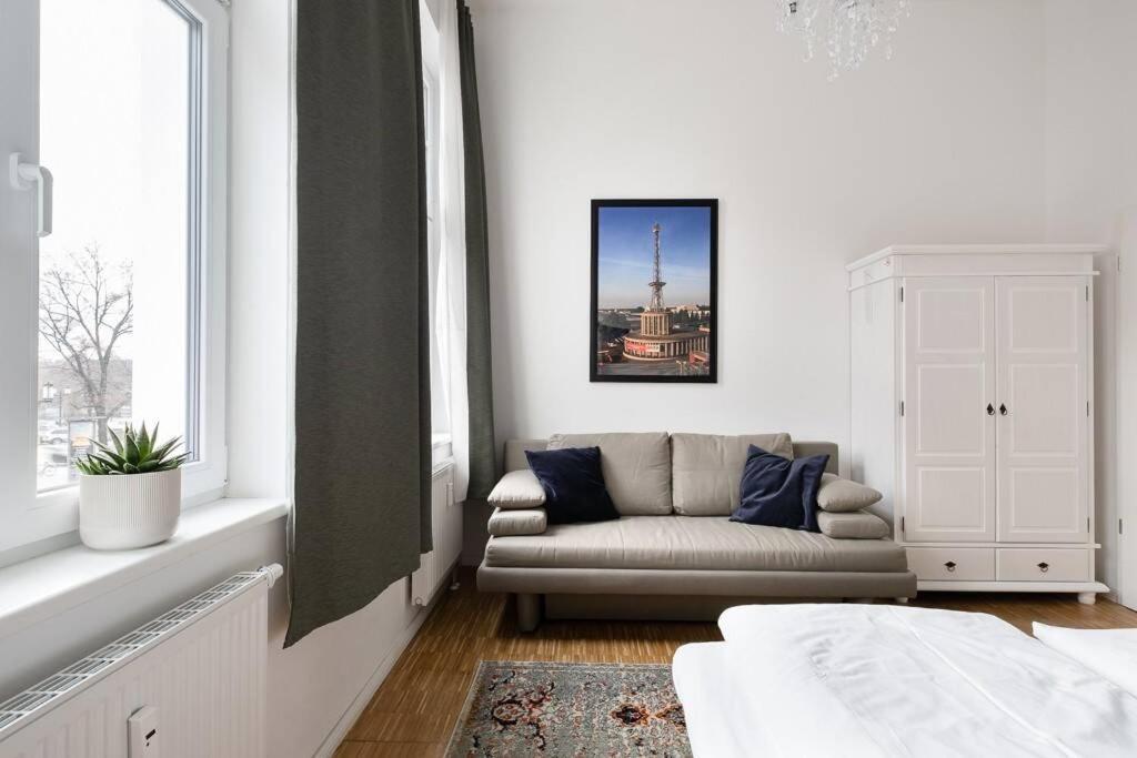 Sc 05 By Rockchair Apartments L Superhost Status L 2 Bedrooms Boxspringbeds Balcony Elevator - Cozy Family & Business Flair Welcomes You! Berlin Exterior foto