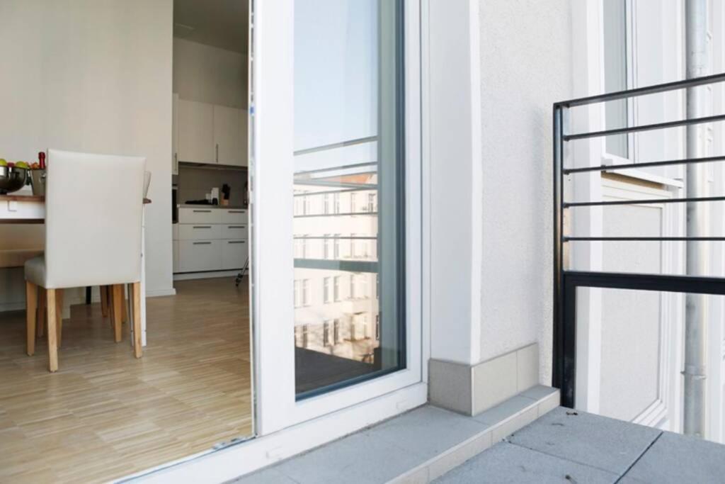 Sc 05 By Rockchair Apartments L Superhost Status L 2 Bedrooms Boxspringbeds Balcony Elevator - Cozy Family & Business Flair Welcomes You! Berlin Exterior foto