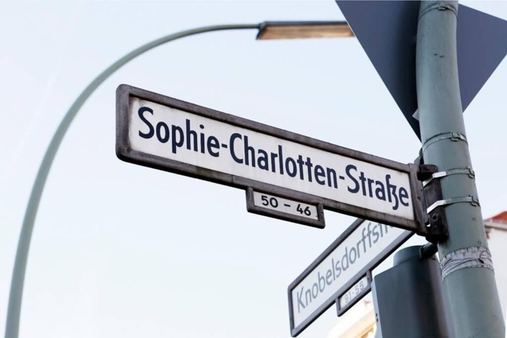 Sc 05 By Rockchair Apartments L Superhost Status L 2 Bedrooms Boxspringbeds Balcony Elevator - Cozy Family & Business Flair Welcomes You! Berlin Exterior foto