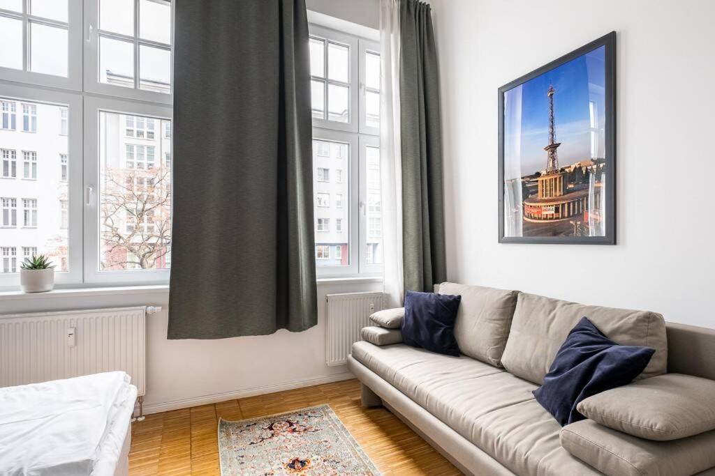 Sc 05 By Rockchair Apartments L Superhost Status L 2 Bedrooms Boxspringbeds Balcony Elevator - Cozy Family & Business Flair Welcomes You! Berlin Exterior foto